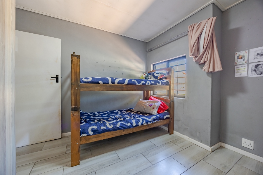 3 Bedroom Property for Sale in Bothasig Western Cape